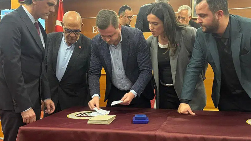 CHP’nin kazandığı Belediye AKP'ye geçti