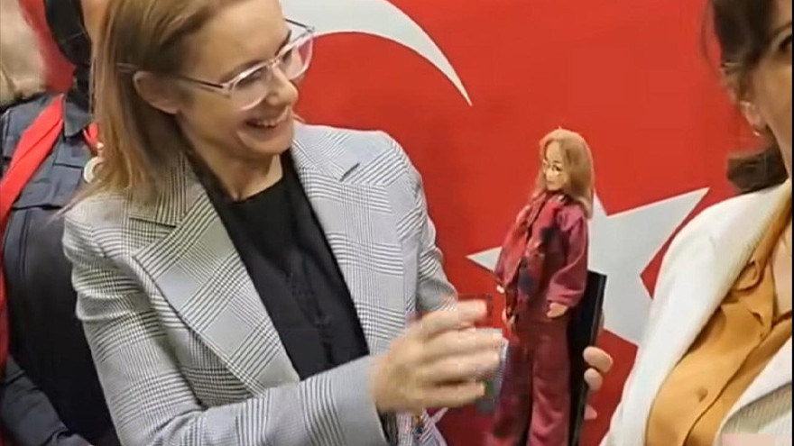 Kadınların sürprizi Berna Abiş’i fena şaşırttı